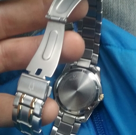 Bulova - Picture 2 of 6